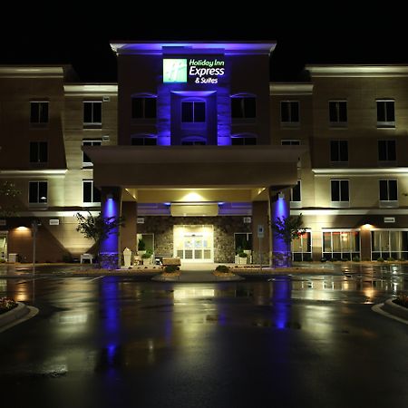 Holiday Inn Express Hotel & Suites Goldsboro - Base Area By Ihg Exterior foto